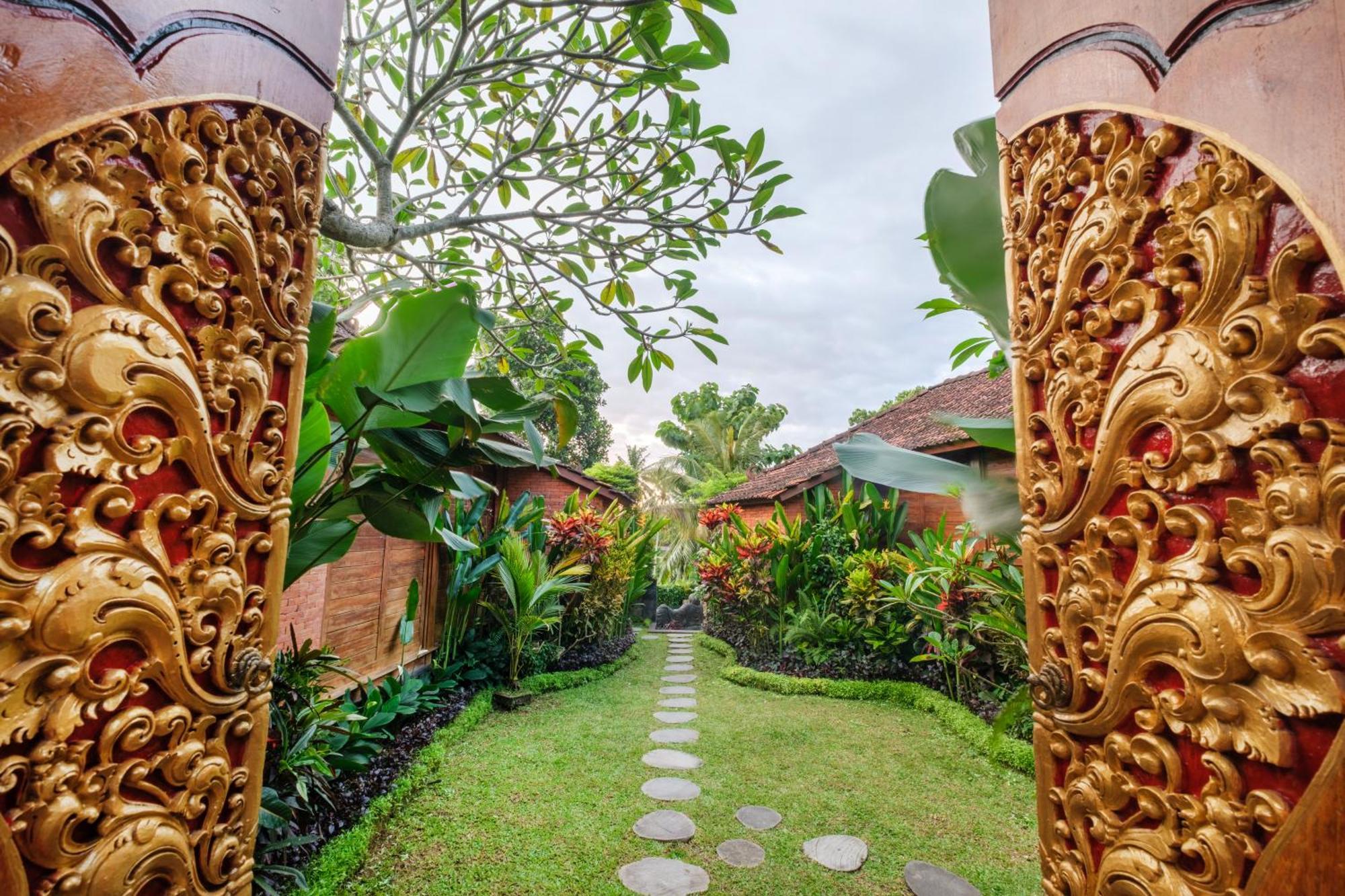 Puri Kobot Hotel Ubud  Exterior photo